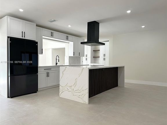 2nd image of 1240 S Cypress Rd