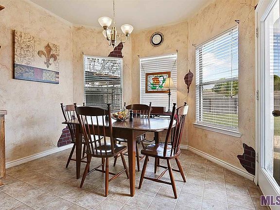 5th image of 13081 Calcasieu Dr