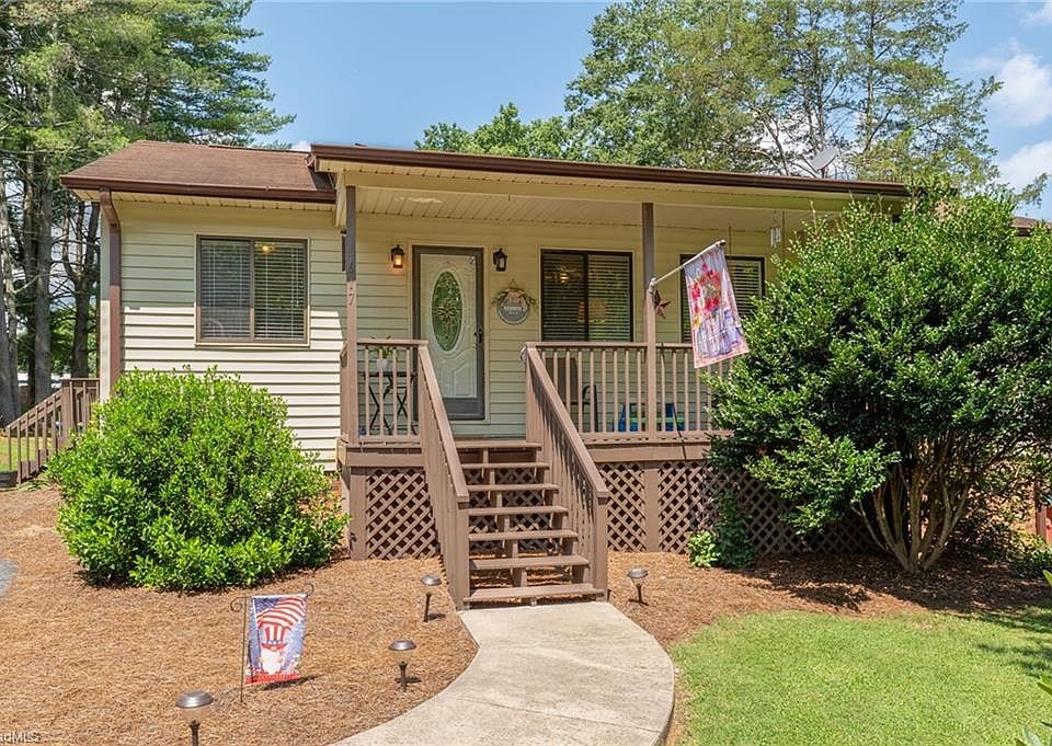 1st image of 617 Alan Dr