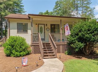 617 Alan Dr, Yadkinville, NC 27055