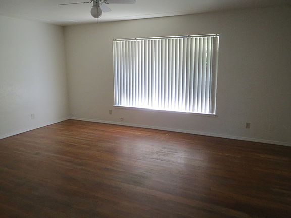 2nd image of 713-715 E Andrews Ave #712