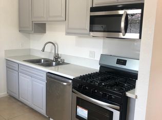 1124 W 38th St, Los Angeles, CA 90037