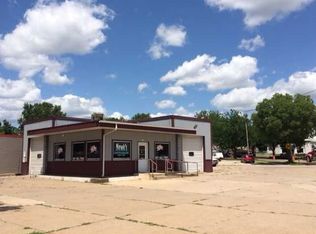 603 Oakland Rd NE, Cedar Rapids, IA 52402