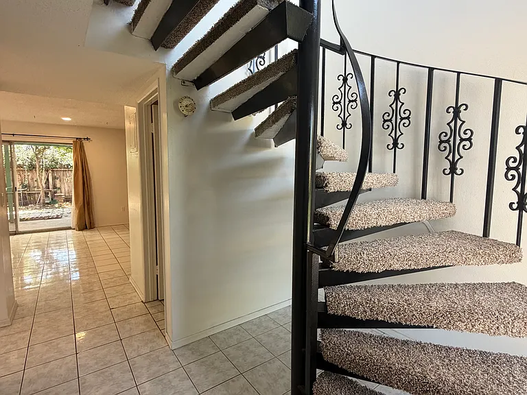14522 Del Amo Ave #D — Photo 10