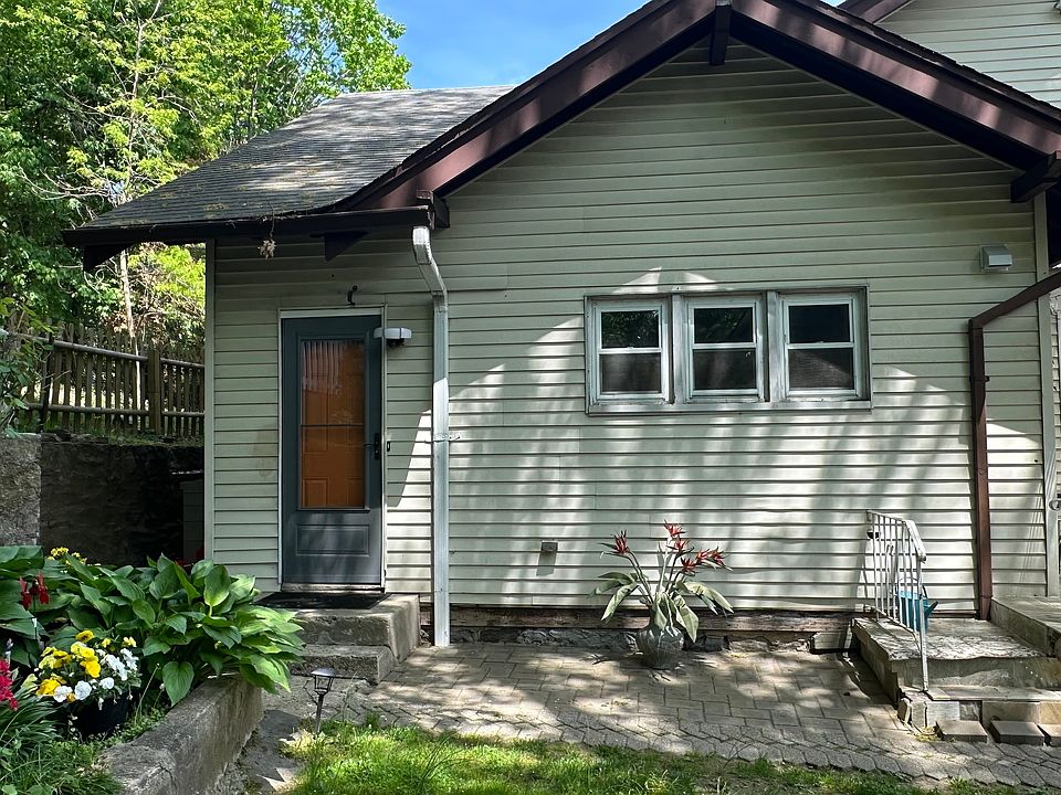 1st image of 66 Chatterton Pkwy #2