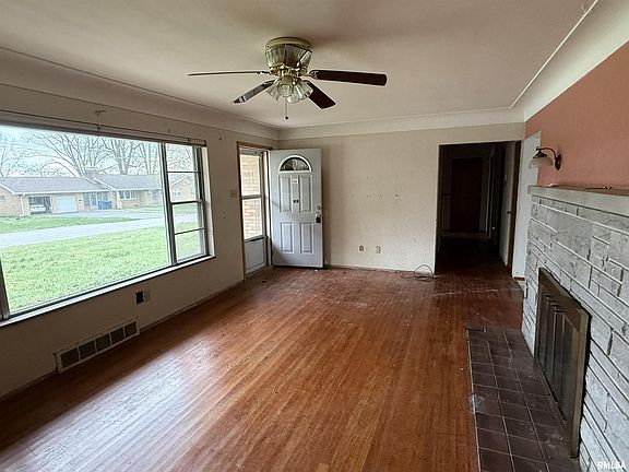 3rd image of 27 Biltmore Ter