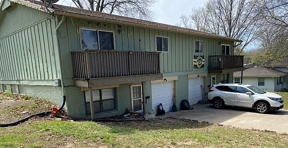 2nd image of 4615 Melody Ln