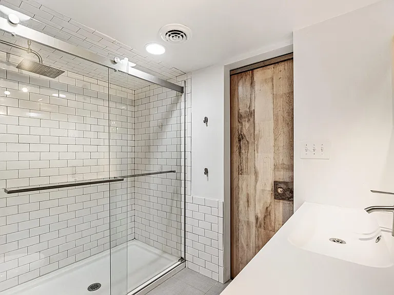 3306 N Gilpin St — Photo 30