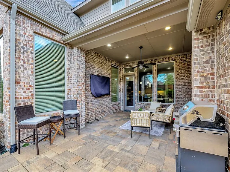 4600 Crossvine Dr — Photo 8