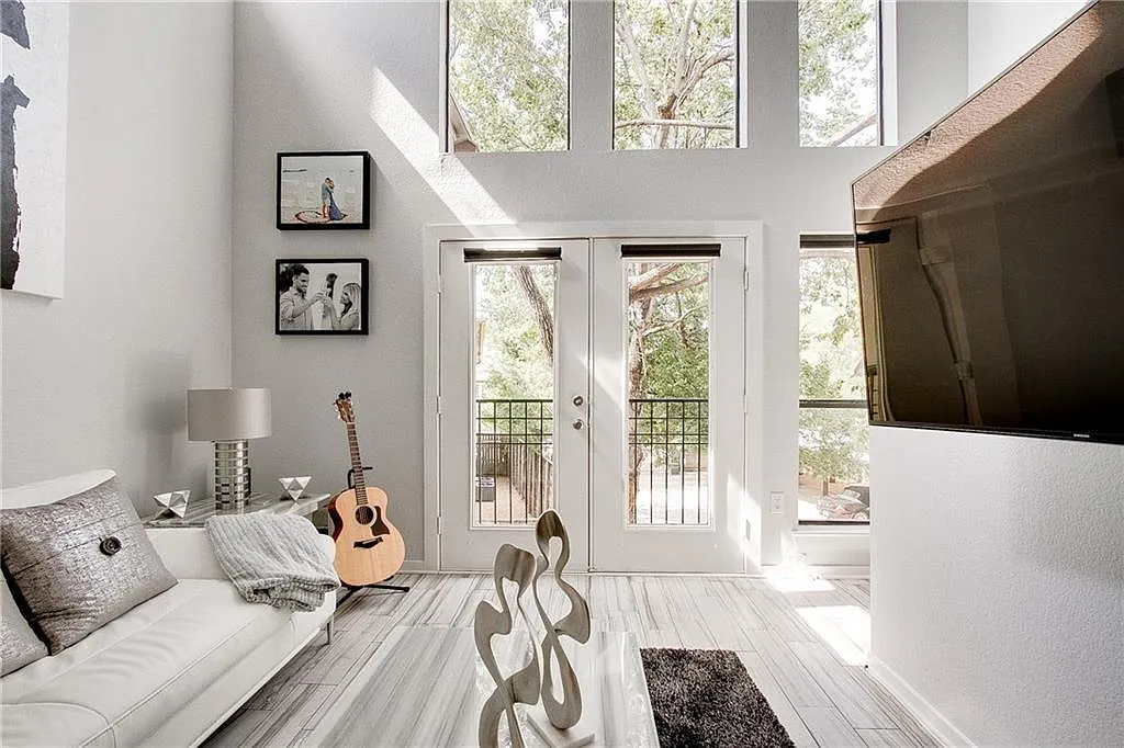 1 bed, 730 sqft, $2,199 — Photo 4