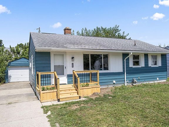 4th image of 2288 Fenton St