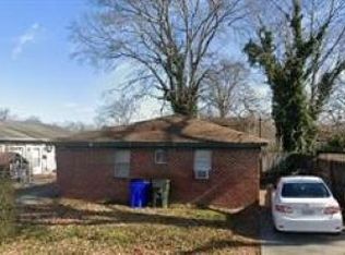 8856 London St #B, Norfolk, VA 23503