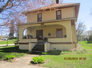 438 N Market St, Loudonville, OH 44842