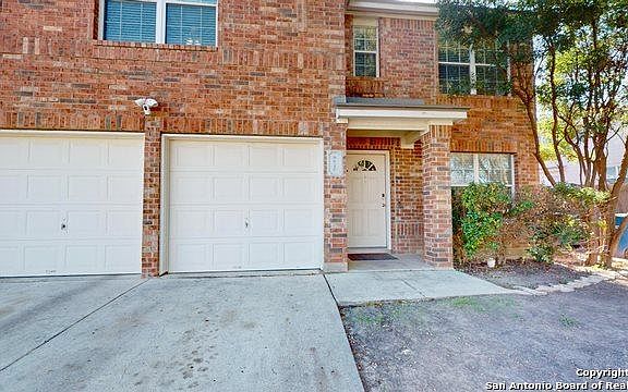 2nd image of 6620 Chaucerwood Ct