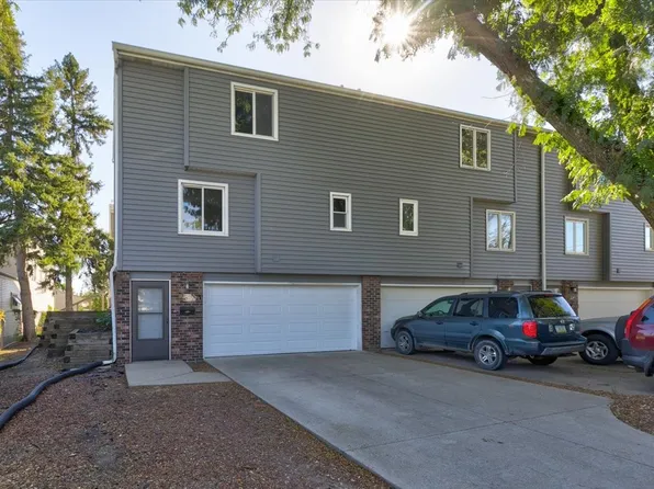 228 6th St #1/2, West Des Moines, IA 50265