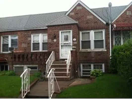Sold by Tracey Real Estate | media 1