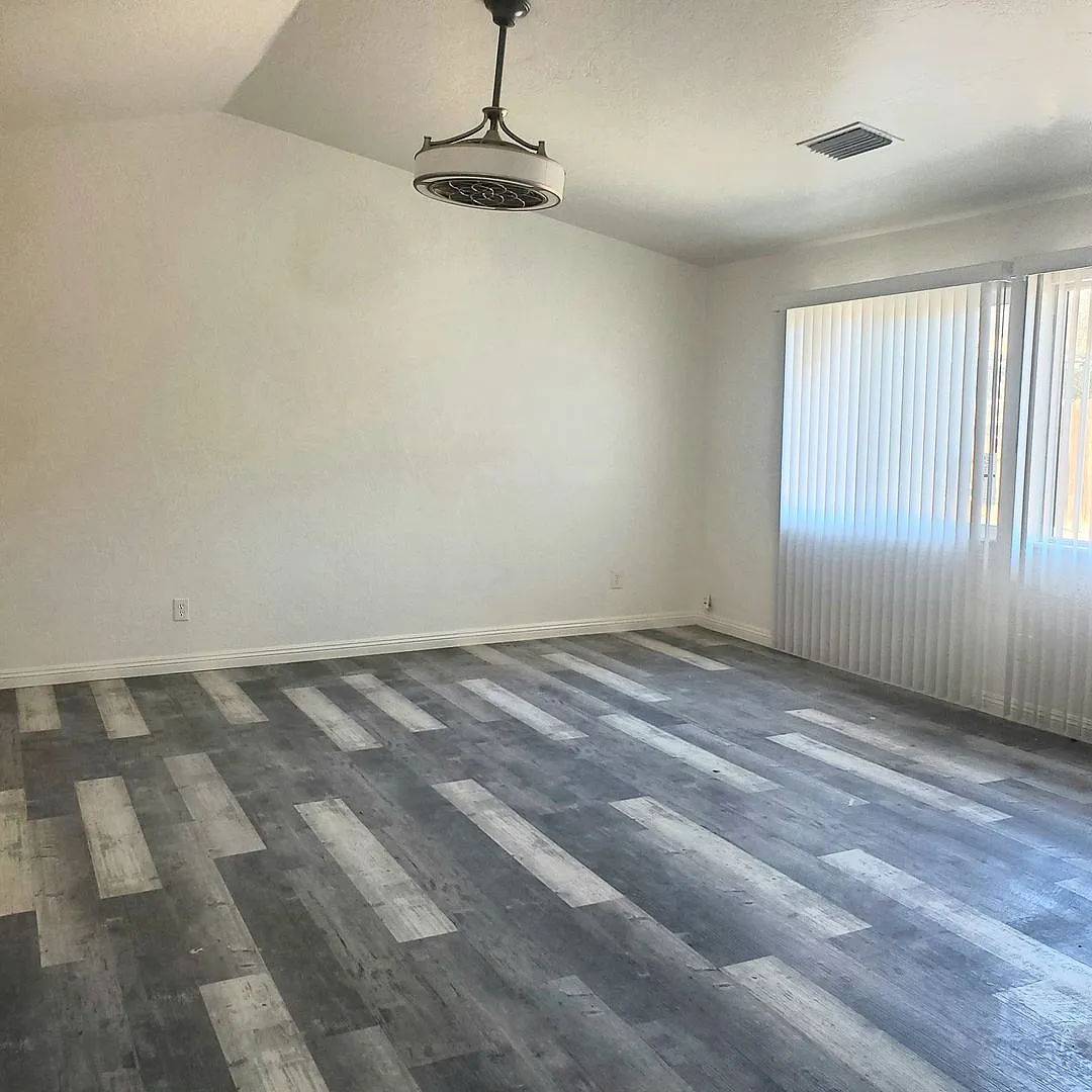 3 bedroom home — Photo 3