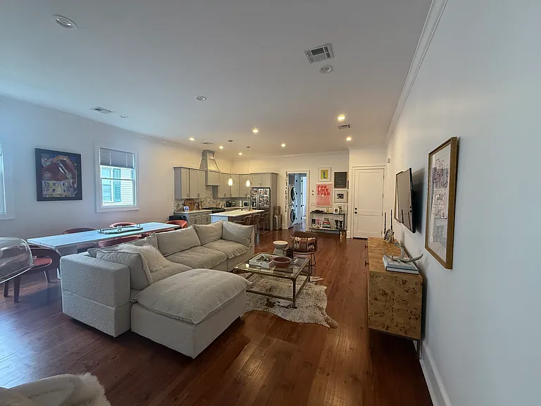 4502 Prytania St — Photo 17