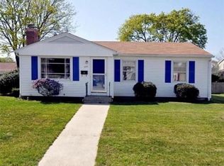 273 Burnside Ave, Riverside, RI 02915