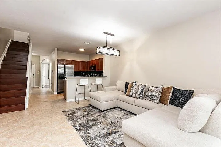 4408 Woodland Cir — Photo 2
