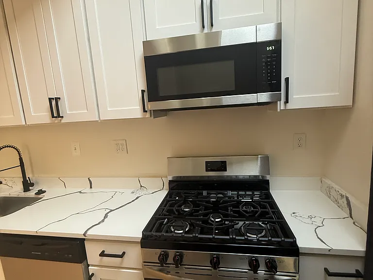 201 Willow Spring Rd — Photo 9