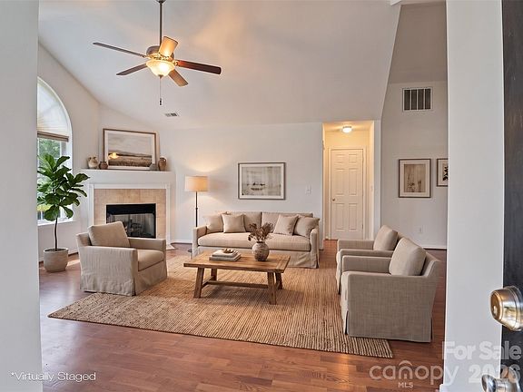 3rd image of 821 Ledgestone Ct
