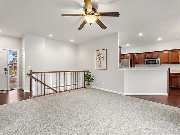 4th image of 3908 E Brookline Dr