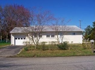 716 Palm Beach Dr, Forked River, NJ 08731