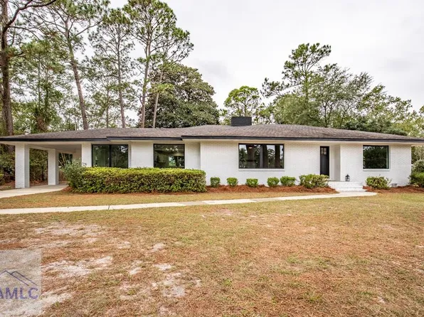 153 Drennon Dr, Jesup, GA 31545