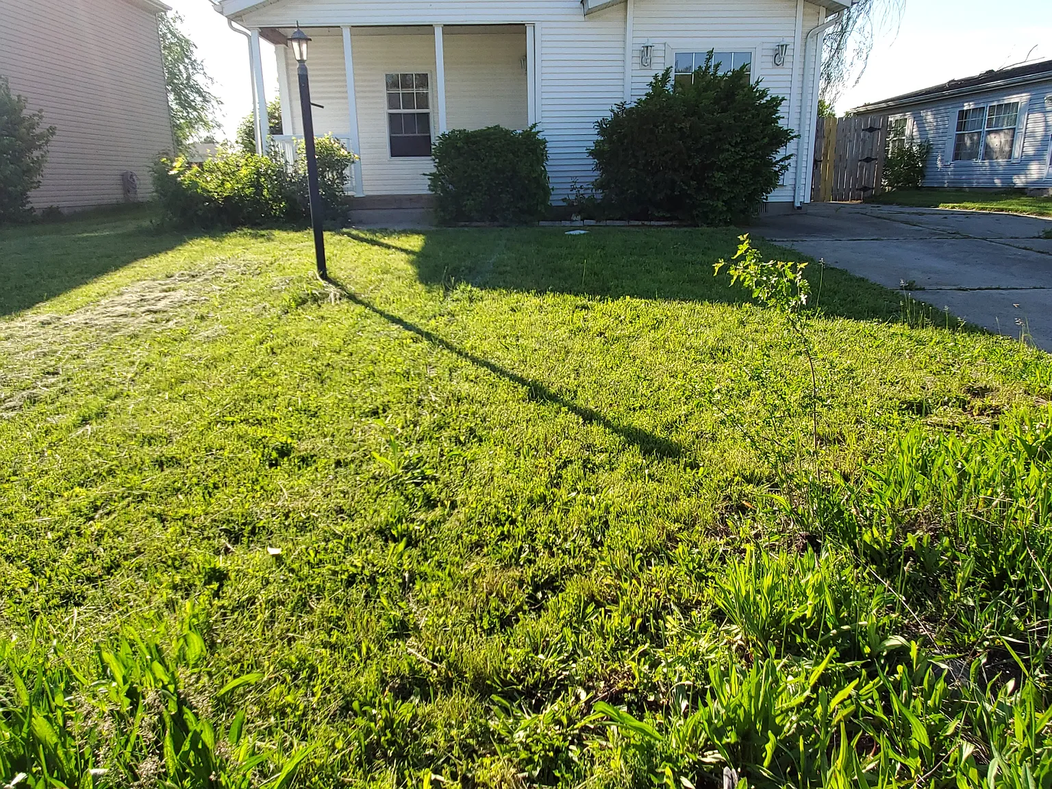 3 bed, 1209 sqft, $1,675 — Photo 1