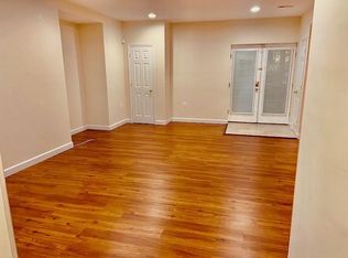 20385 Dunkirk Sq, Sterling, VA 20165