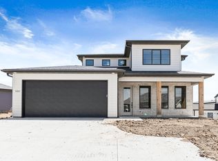 5321 Smith Dr, Columbia, MO 65203