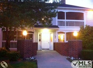 1137 Curzon Ct APT 102, Howell, MI 48843