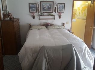 28 Remington Park Cir, East Dubuque, IL 61025