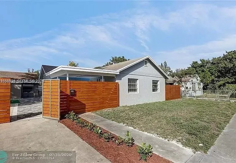 608 N 24th Ave #608 — Photo 2