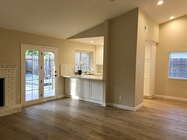 5656 Miners Cir — Photo 3