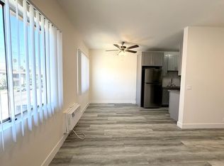 15352 Vanowen St #18, Van Nuys, CA 91406