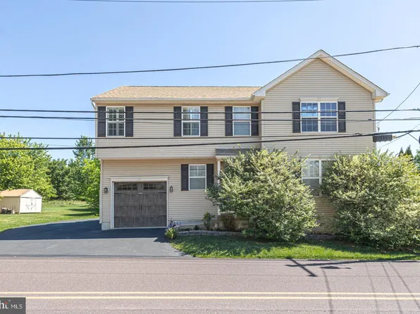 4051 Heckler Rd, Collegeville, PA 19426