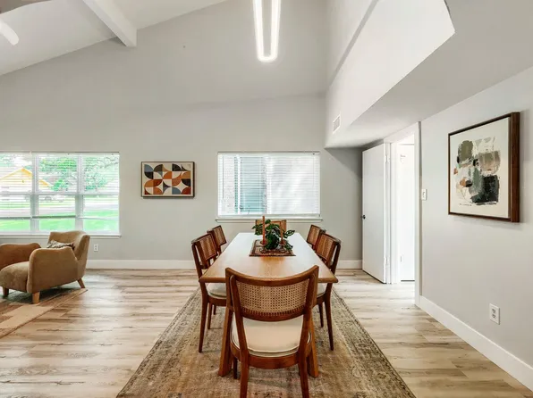 12410 Blossomwood Dr, Austin, TX 78727