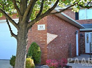 814 W Chalon Pl, Peoria, IL 61614