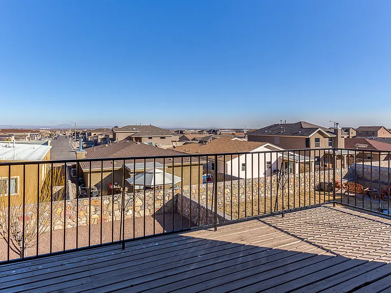 11296 Bullseye St — Photo 24