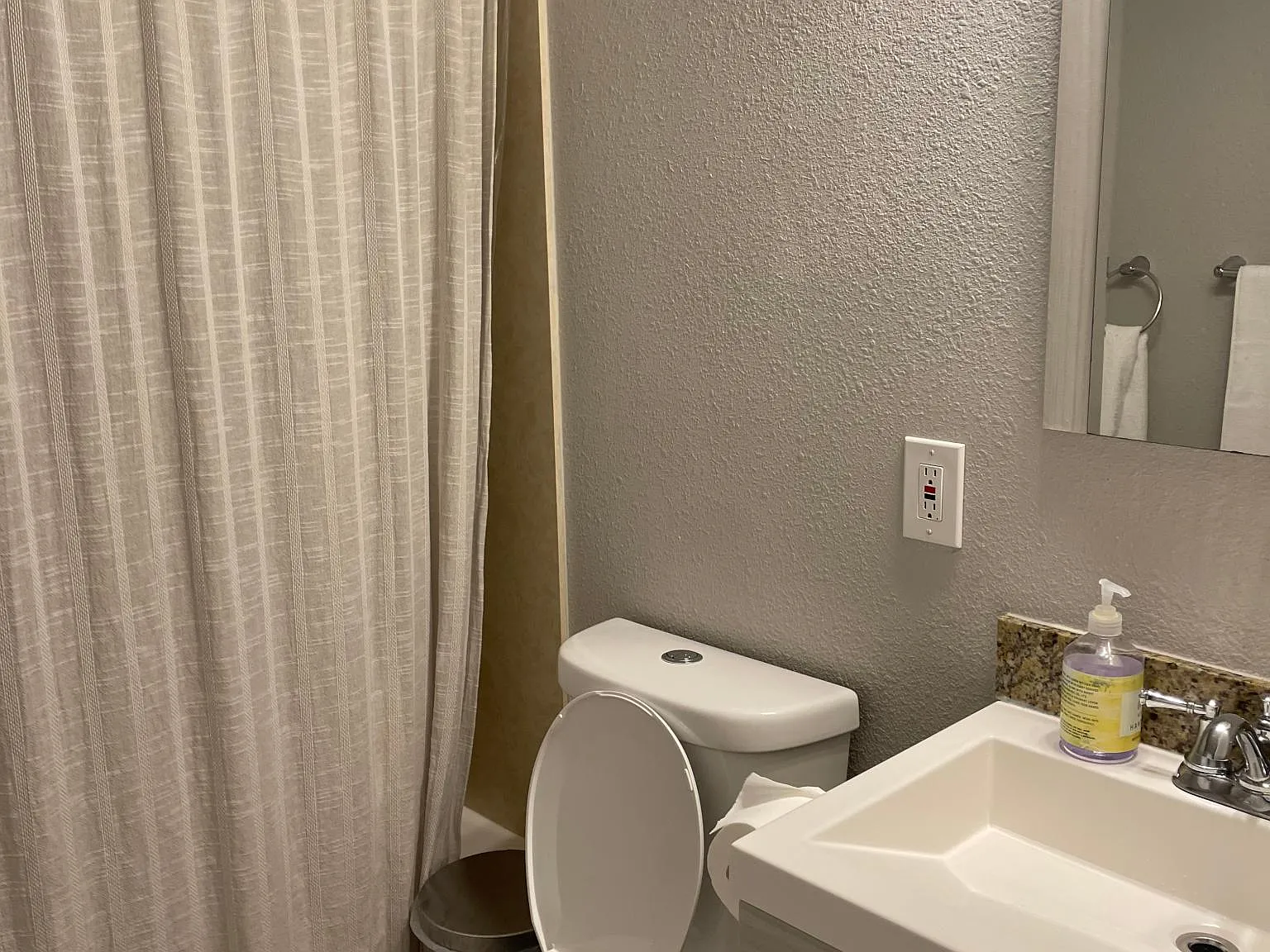 1402 Solano Ave — Photo 4