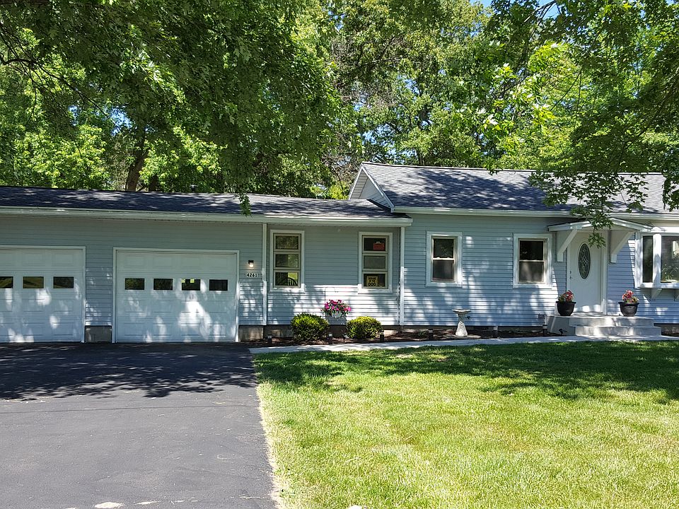 front of 4261 N US Hwy 35