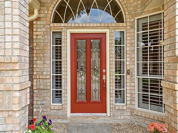 This beautiful 1 story patio home has a brick elevation, and covered front porch.
