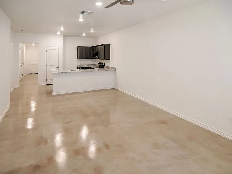 1261 Lehmann Dr #B — Photo 11