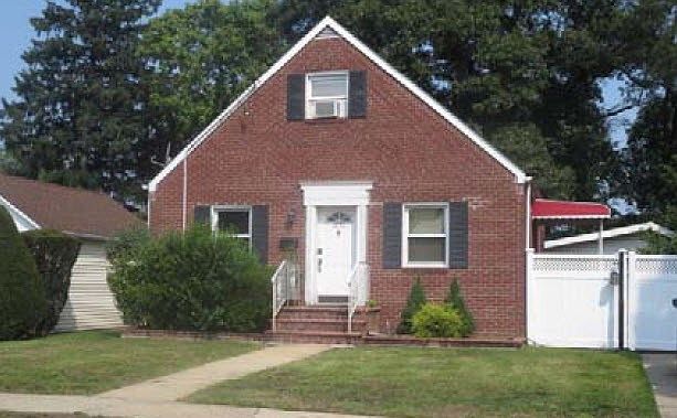 1st image of 1201 Birch St