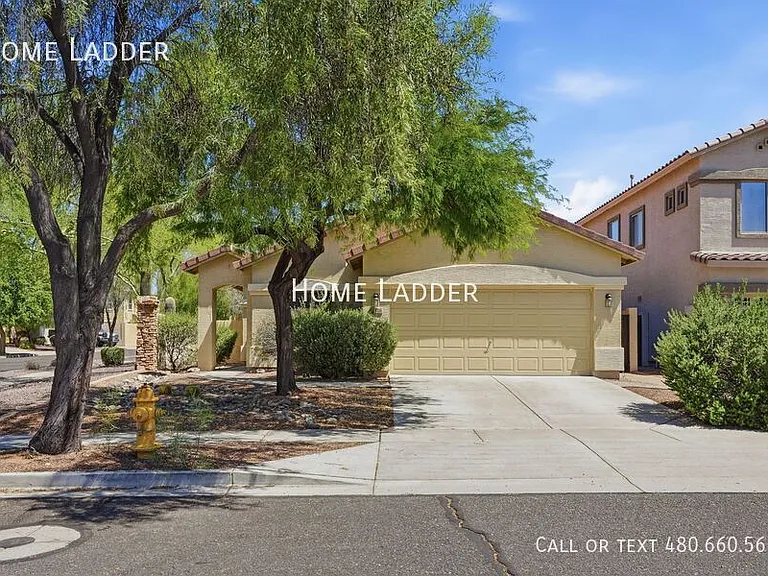 2576 W Preserve Way — Photo 1
