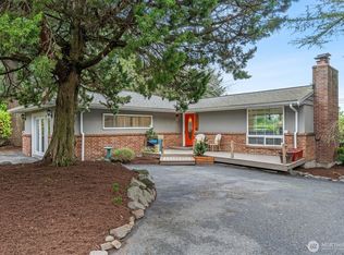 15612 38th Avenue NE, Lake Forest Park, WA 98155