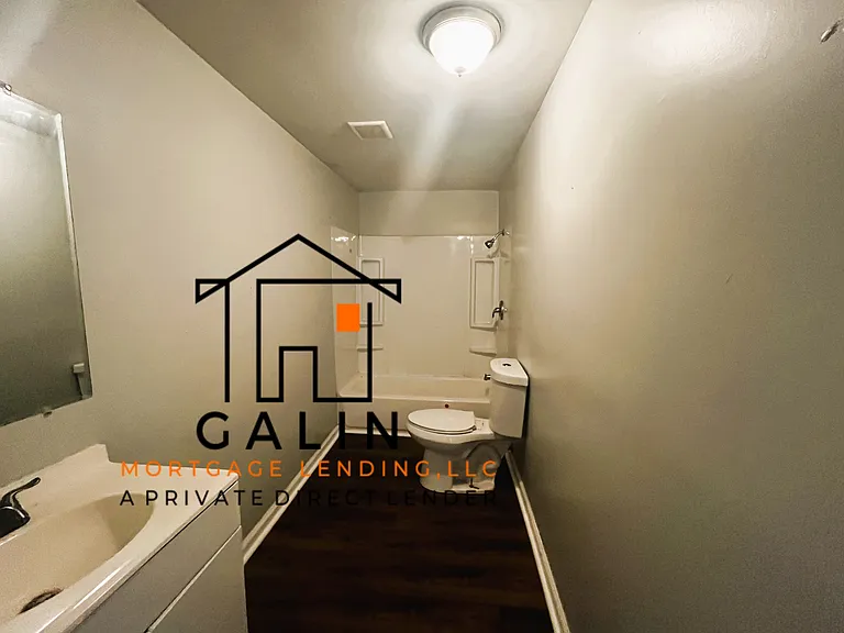 1330 Golden St — Photo 6