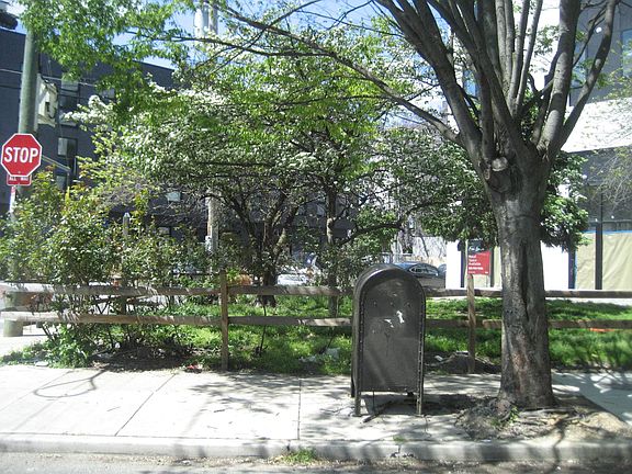 2nd image of 1405 Frankford Ave Unit 310